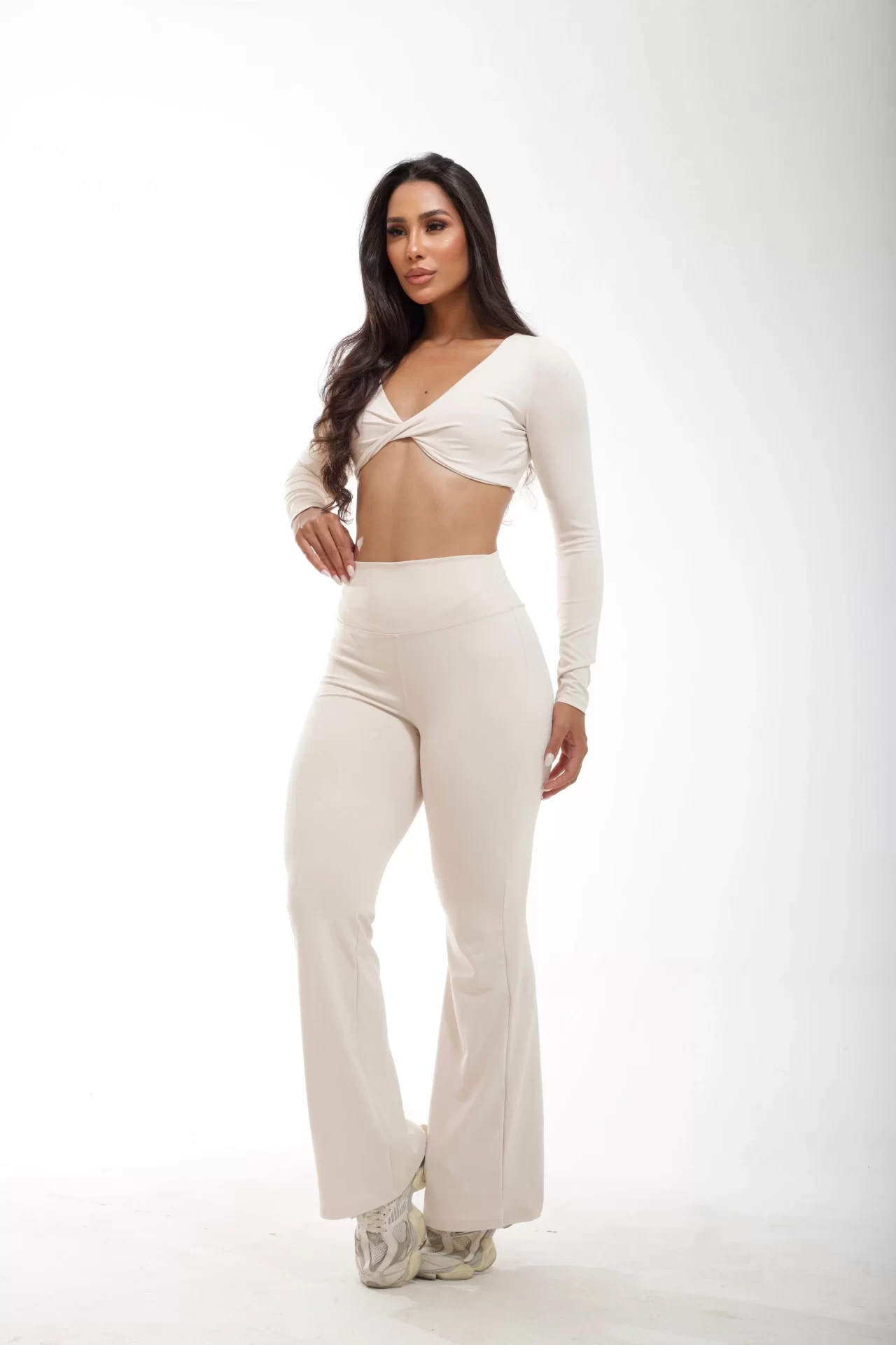 Conjunto Feminino Fitness Flare com Top de Manga Longa em Poliamida | Flythom